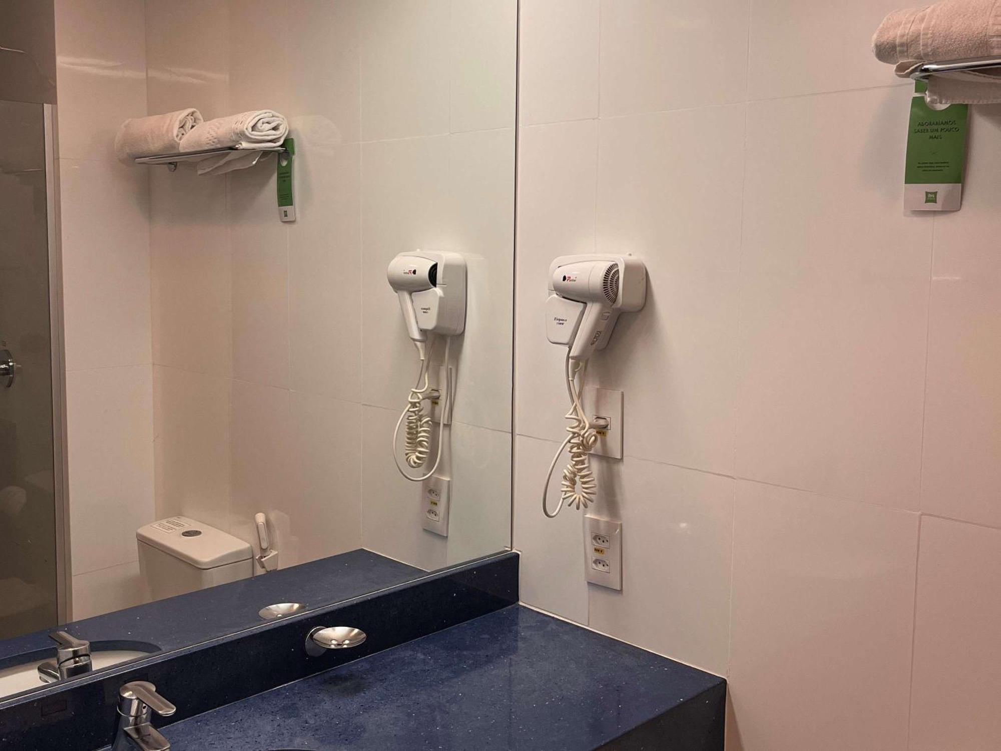 Ibis Styles Confins Aeroporto 3*