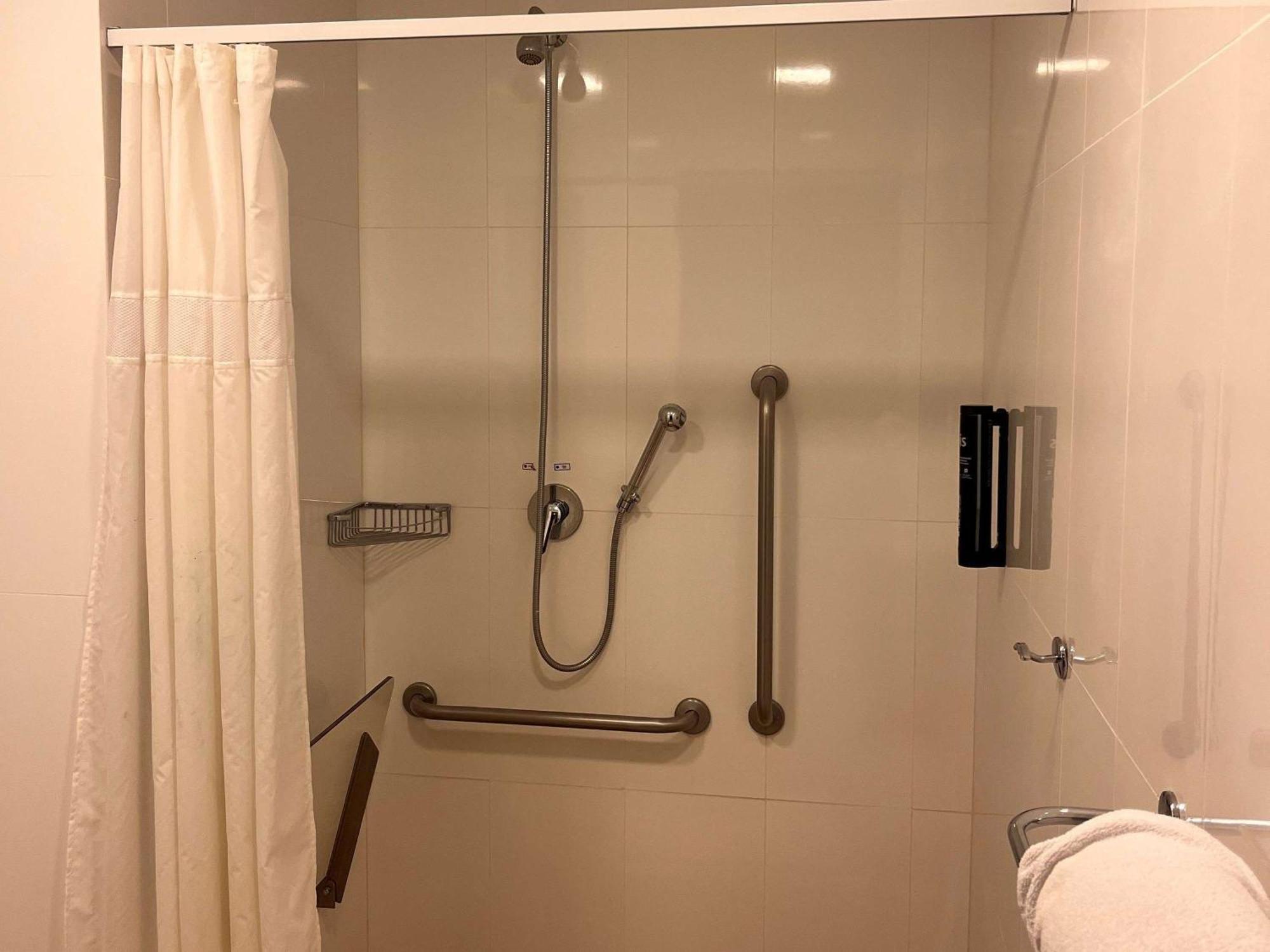 Hotel Ibis Styles Confins Aeroporto