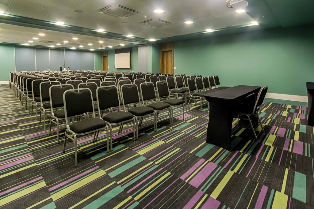 Ibis Styles Confins Aeroporto 3*